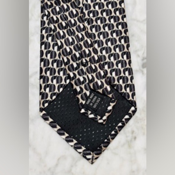 Carlo Palazzi Vintage Black & white geometric print silk tie - Picture 3 of 3